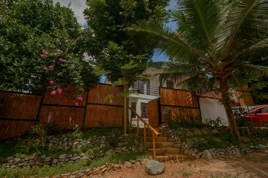 Hilltop Pool And Villa プエルト・プリンセサ エクステリア 写真