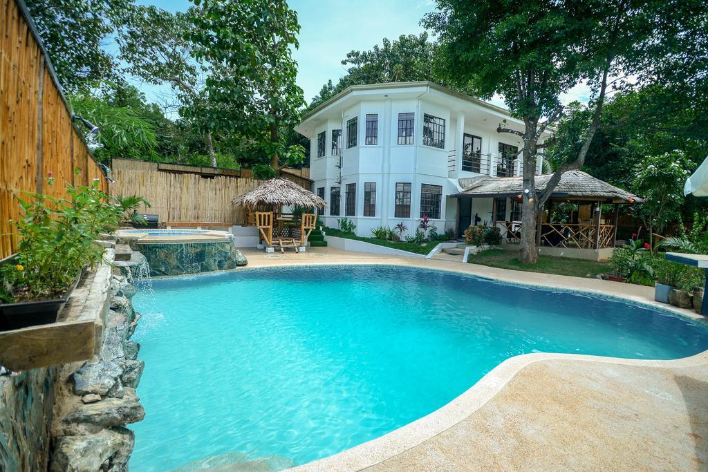 Hilltop Pool And Villa プエルト・プリンセサ エクステリア 写真