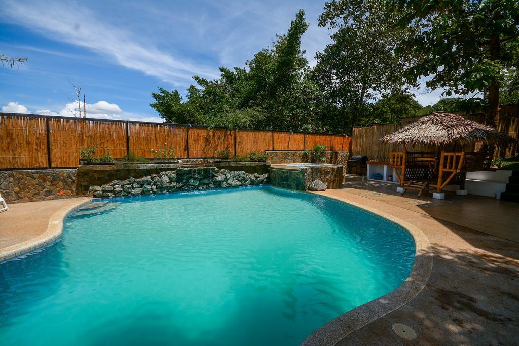 Hilltop Pool And Villa プエルト・プリンセサ エクステリア 写真
